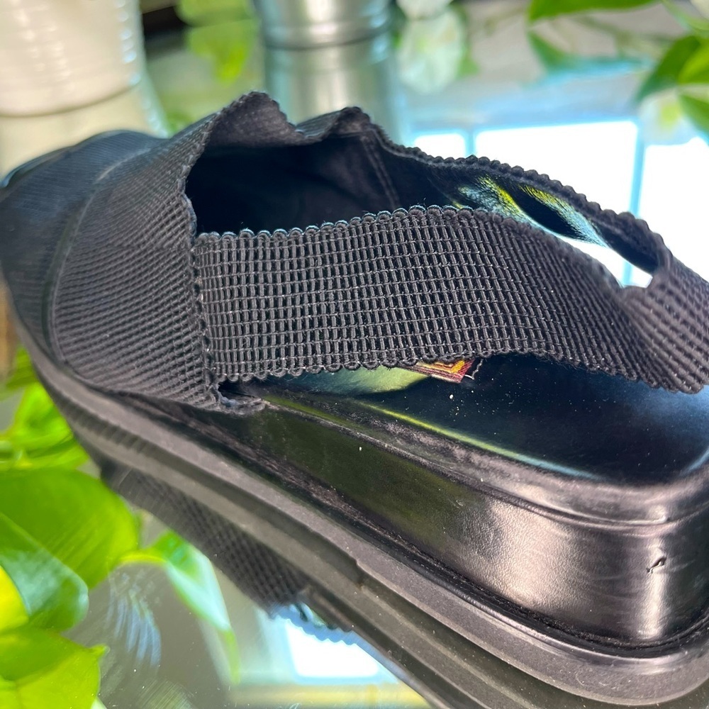 Cole Haan Mesh Sandals Black Flats Size: 8.5 - Picture 9 of 9
